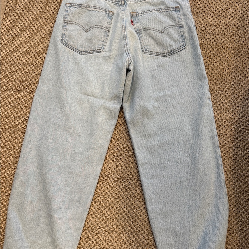 Levi's Light Wash Baggy Dad Women's Jeans - Picture 4 of 4
